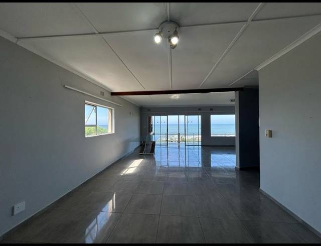 4 BEDROOM HOUSE FOR SALE IN OSLO BEACH